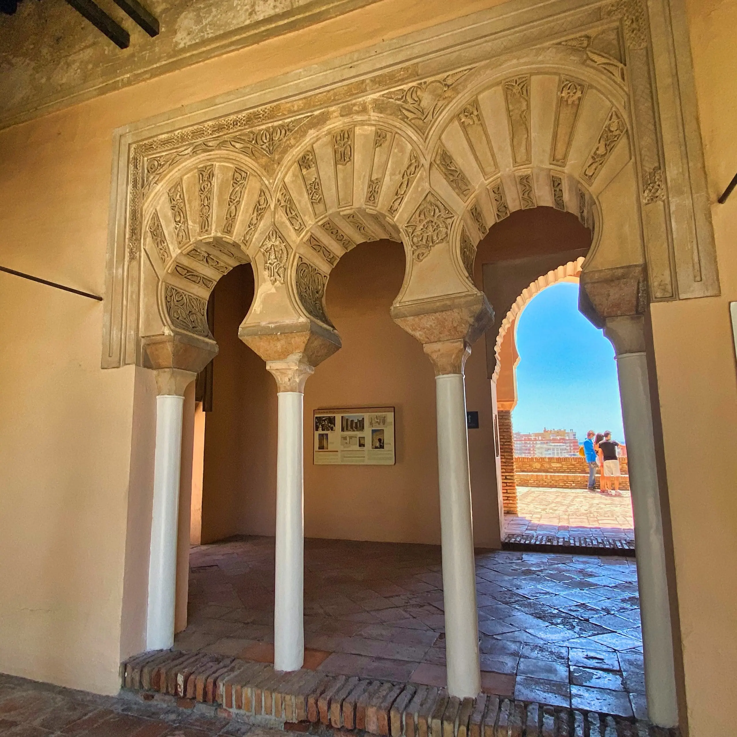 Maurische Bögen in Alcazaba de Malaga